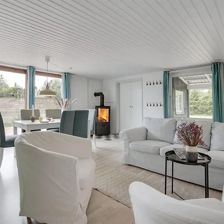 Landolf - 250m From The Sea By Interhome