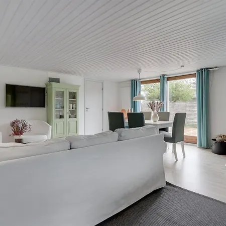 Landolf - 250m From The Sea By Interhome Feriehus